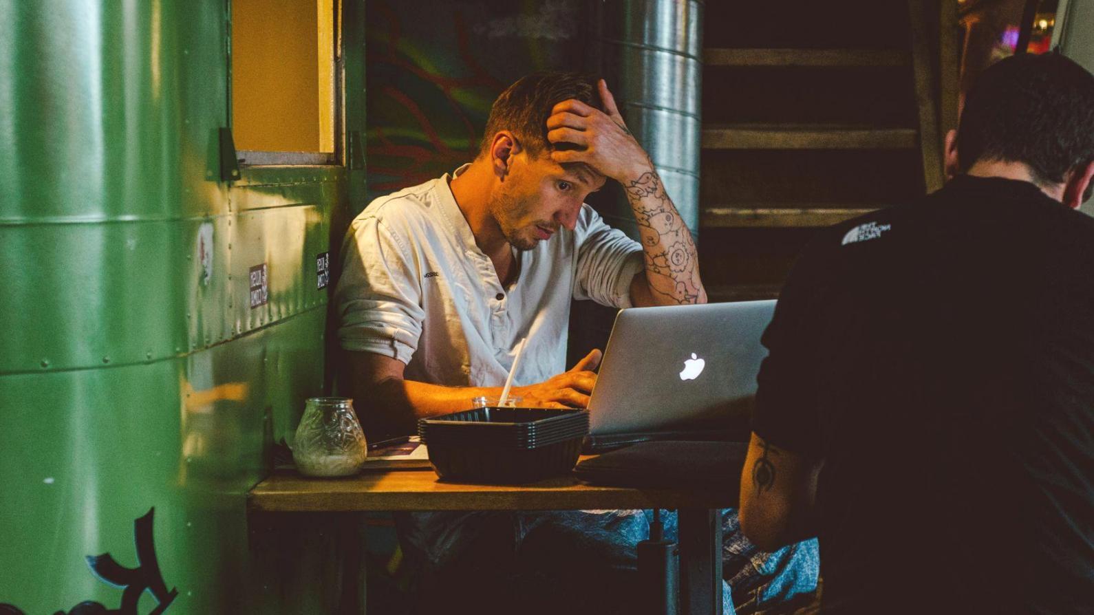 Proses penyusunan materi pembelajaran terminologi investasi